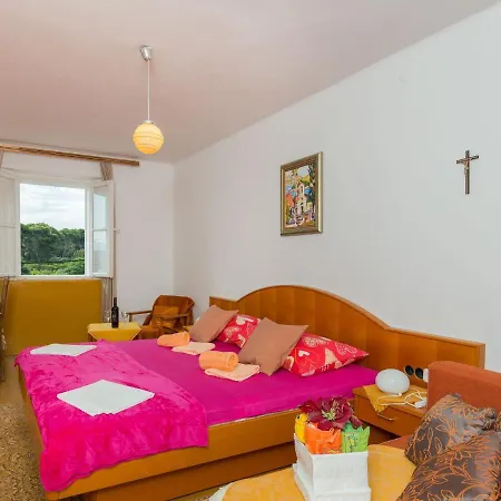 Charming Island Garden,70m From Sandy And Restaurant, Free Wi-fi Donje Celo