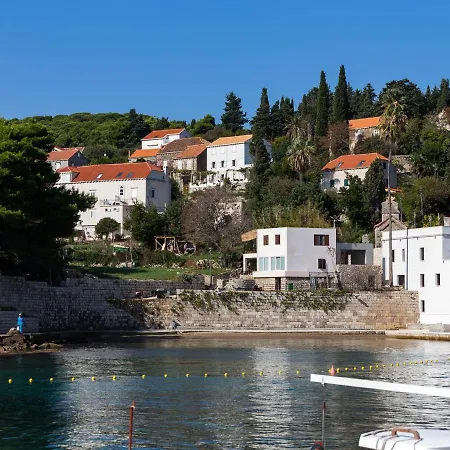 Charming Island Garden,70m From Sandy And Restaurant, Free Wi-fi Villa