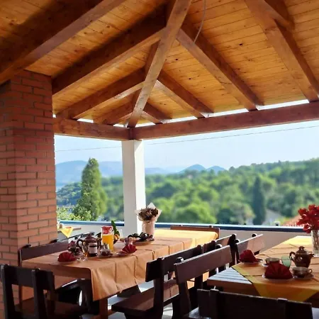Villa Charming Island Garden,70m From Sandy And Restaurant, Free Wi-fi
